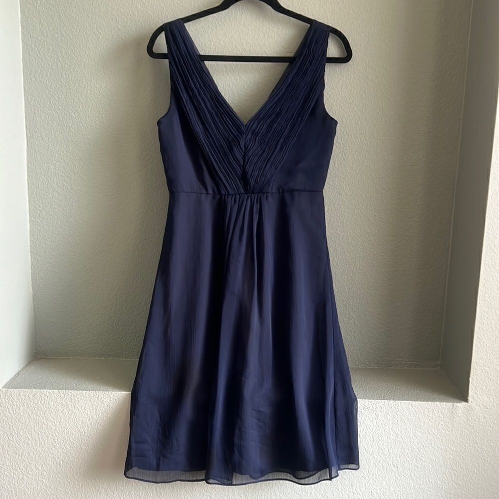 J.Crew 100% Silk Pleated V-Neck Dress Women’s Size 4 Sleeveless Empire Waist